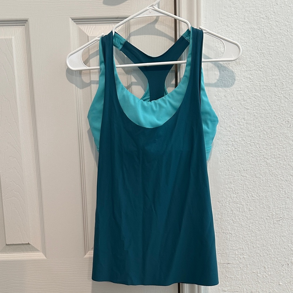 Athleta Ultimate 2-in-1 Turquoise Activewear Top with Attached Bra
